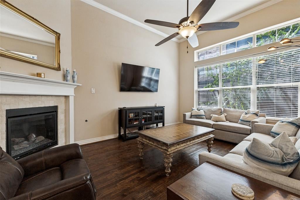 2211 Eriksson Lane