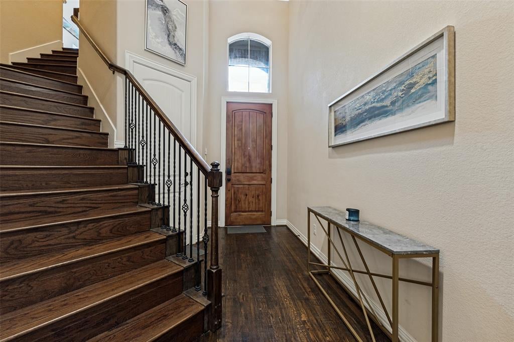 2211 Eriksson Lane