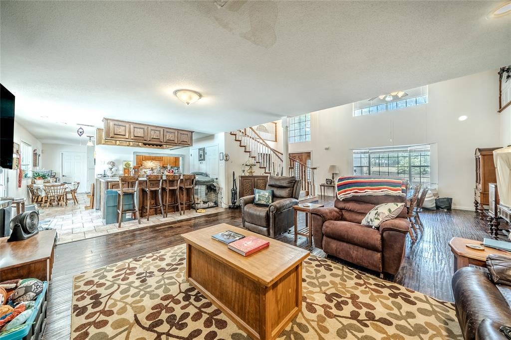 1202 Driftwood Drive