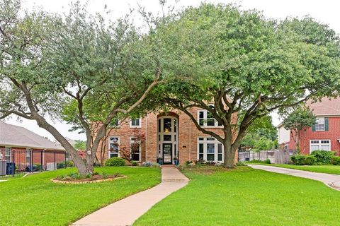Photo of 8104 Sun Meadows Court, Fort Worth, TX 76123 (MLS # 21247580)