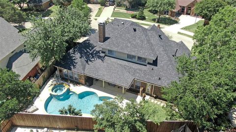 2823 Roundrock McKinney TX 75072
