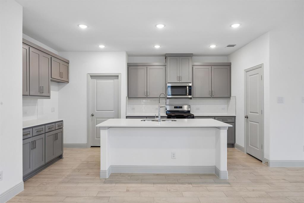 3117 Lucia Way
