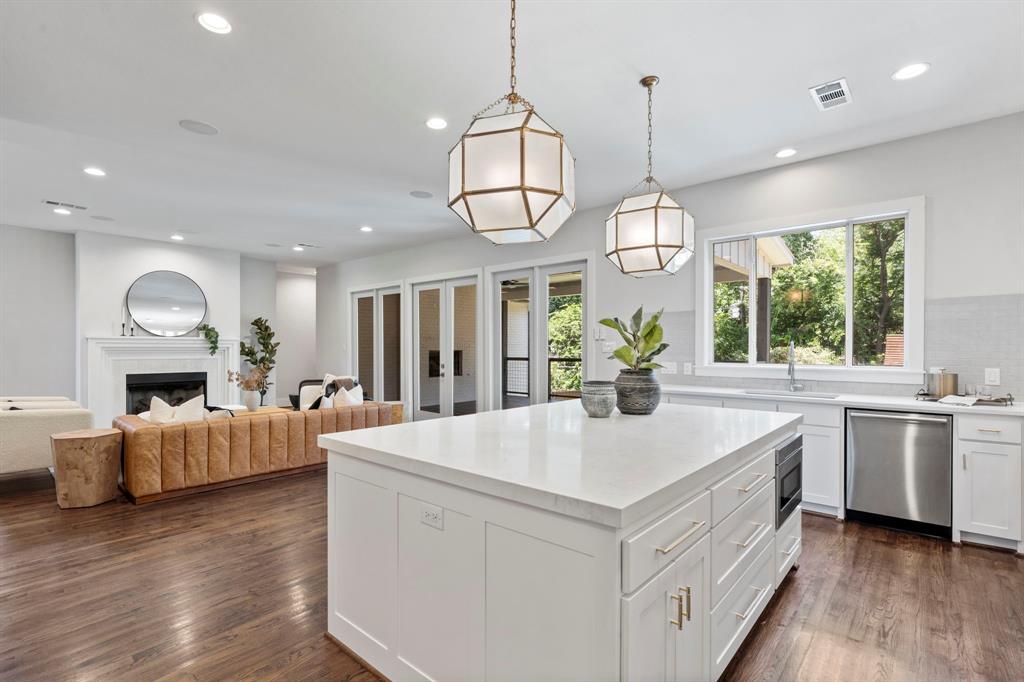 White Rock Forrest 02 - Residential