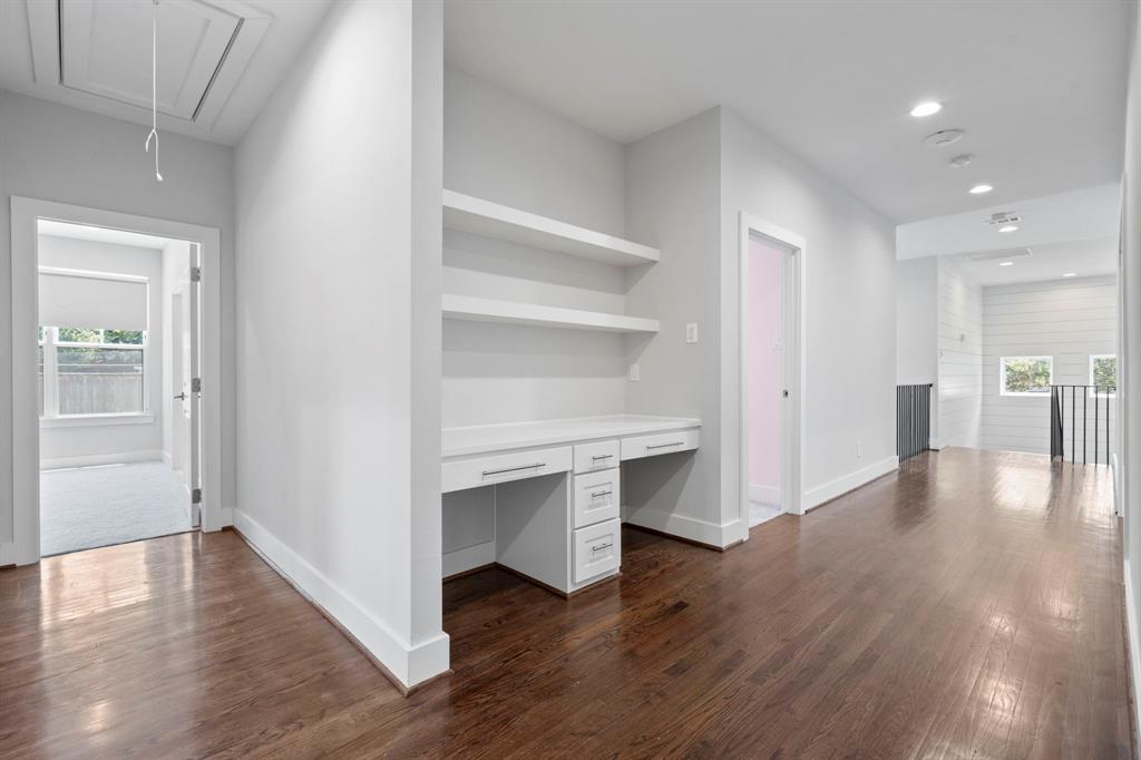 White Rock Forrest 02 - Residential