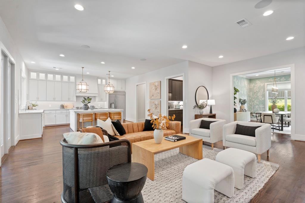 7841 Blackbird Lane