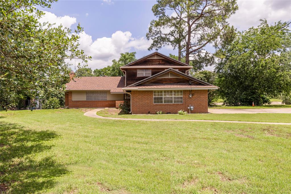 910 Briar Cliff Drive