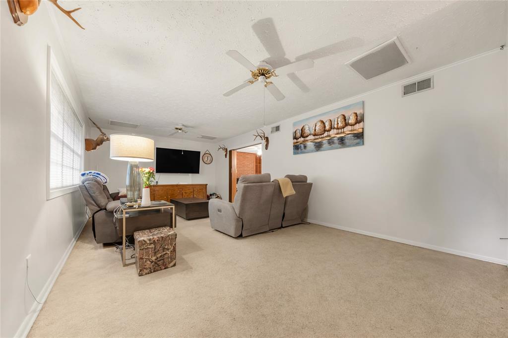 910 Briar Cliff Drive
