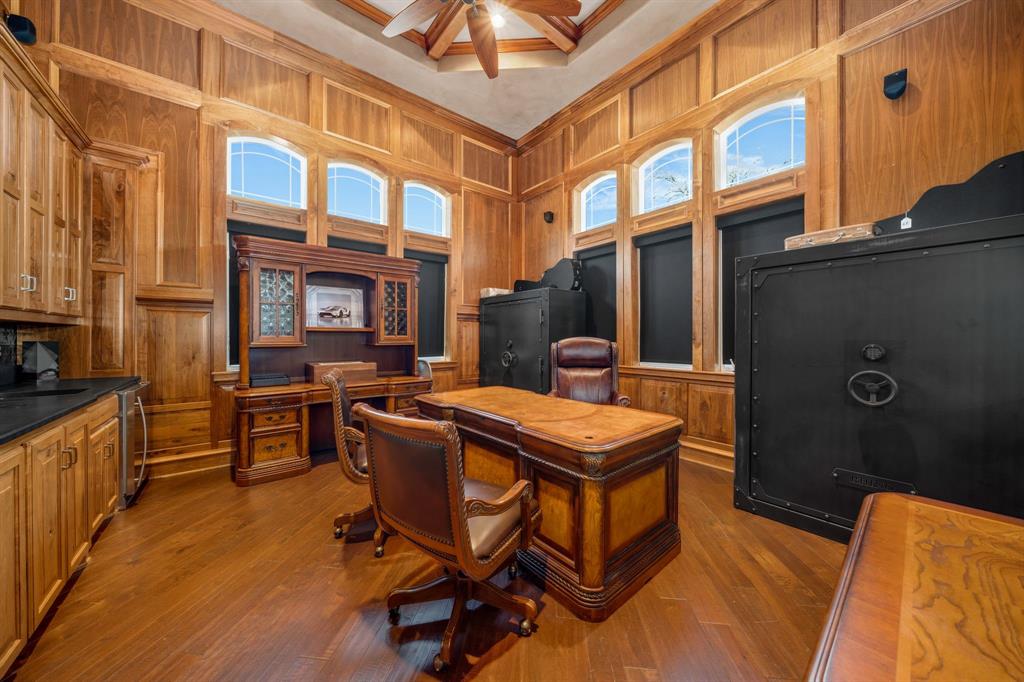 Old Orchard Country Estate Unrec - Residential