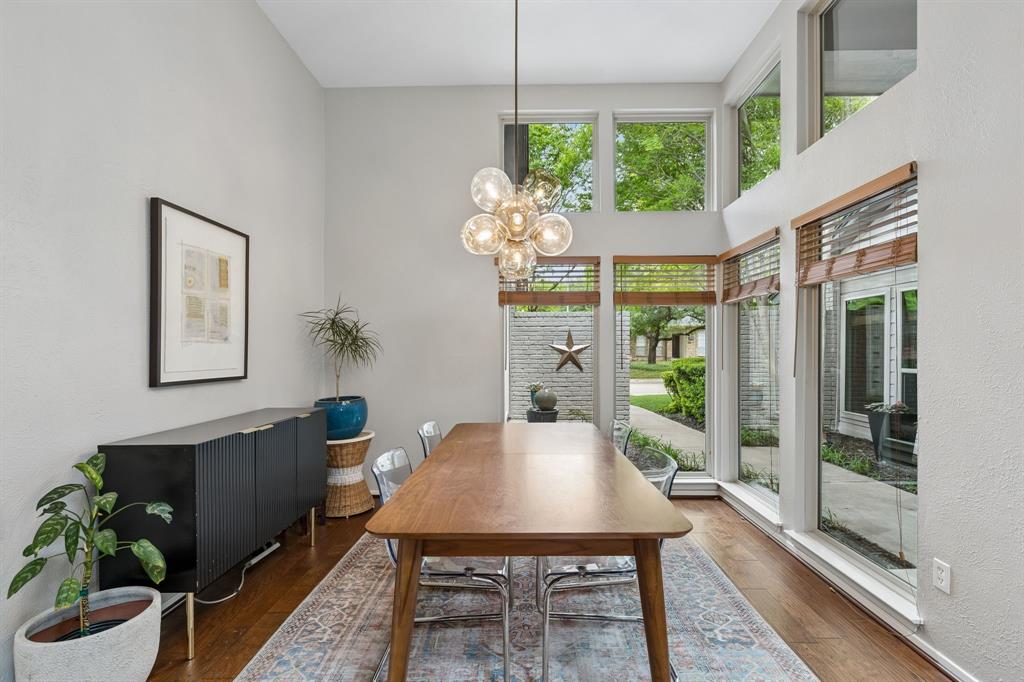 12111 Cross Creek Drive