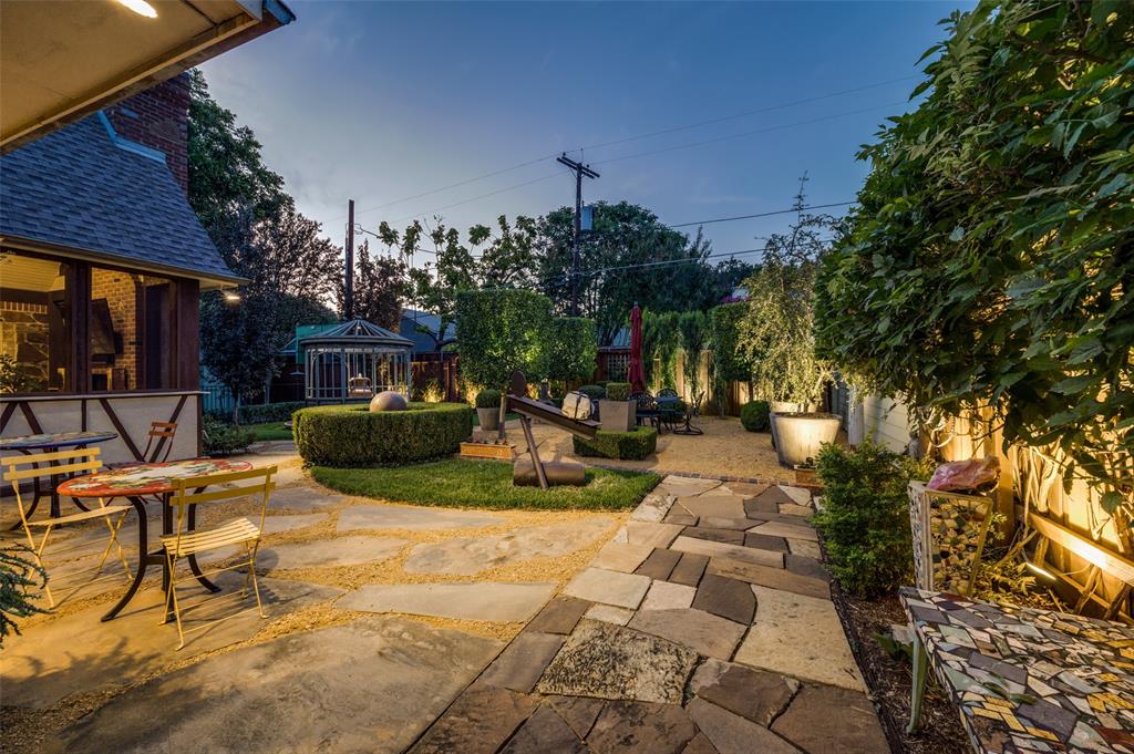 E A Kerley - Residential