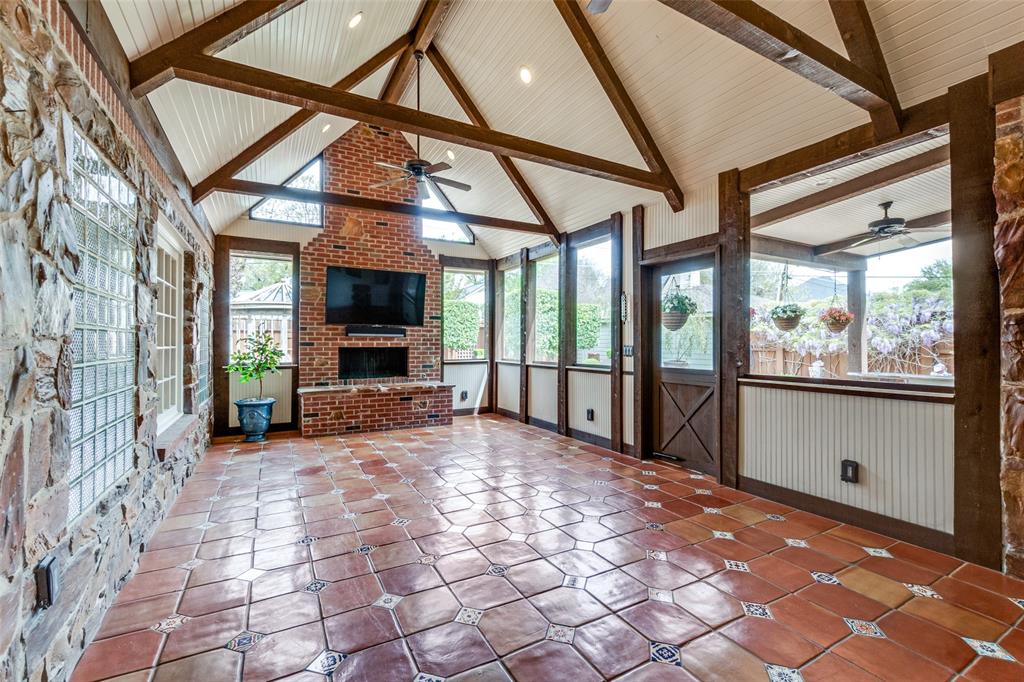 E A Kerley - Residential