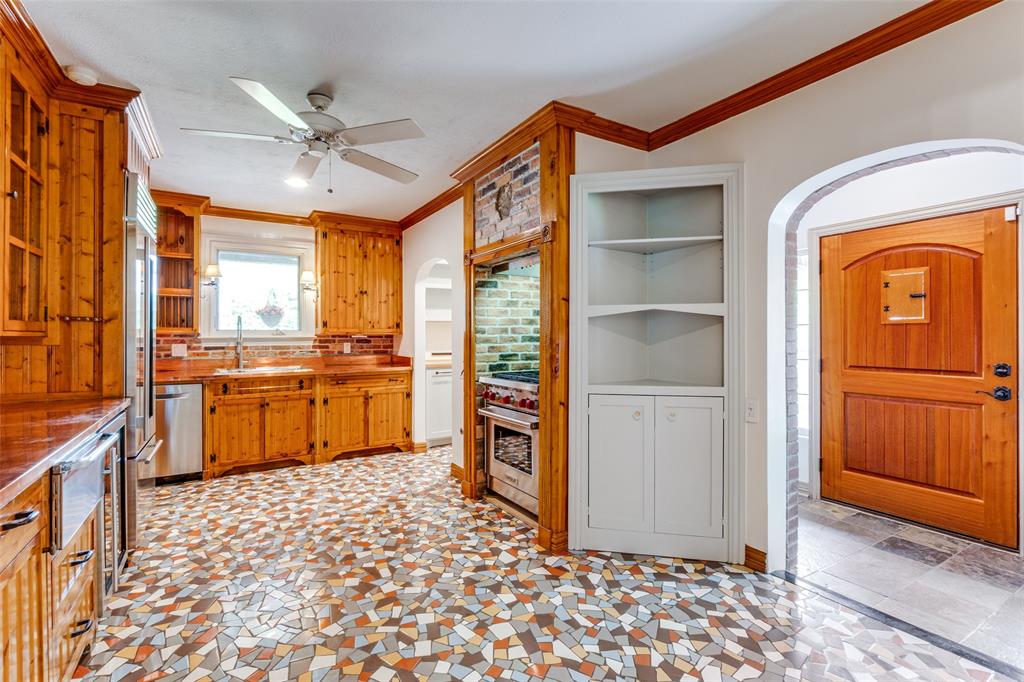 E A Kerley - Residential