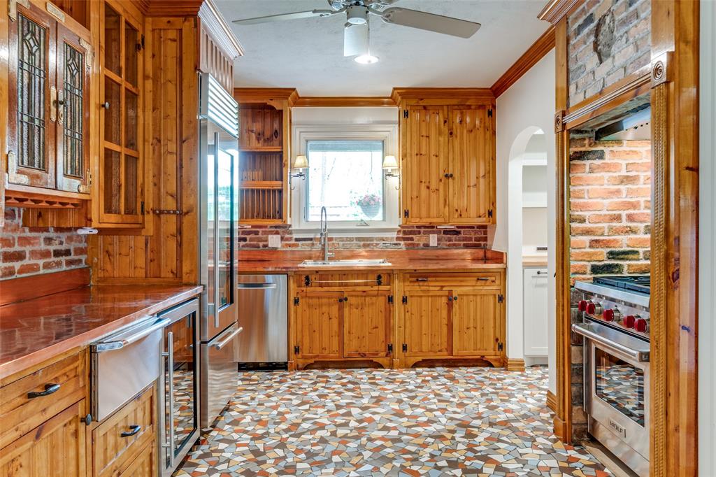 E A Kerley - Residential