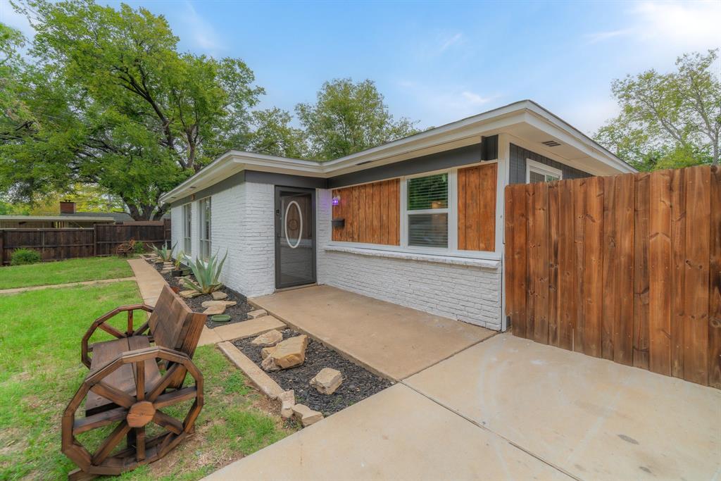 HIGHWAY PARK - Residential Income