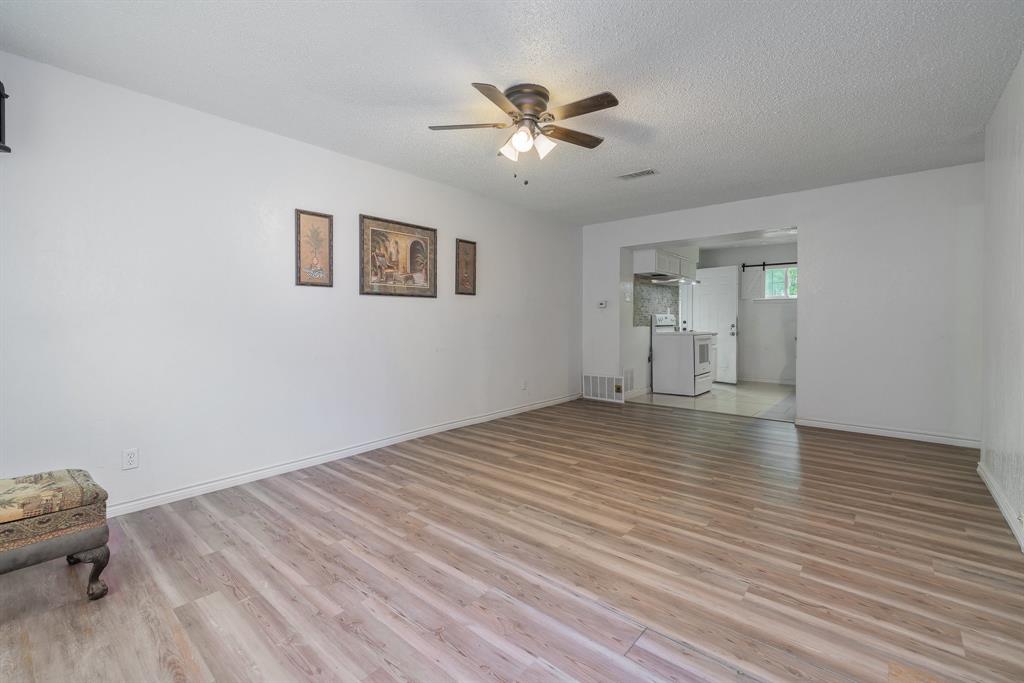 HIGHWAY PARK - Residential Income