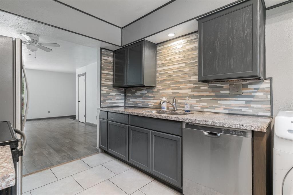 HIGHWAY PARK - Residential Income