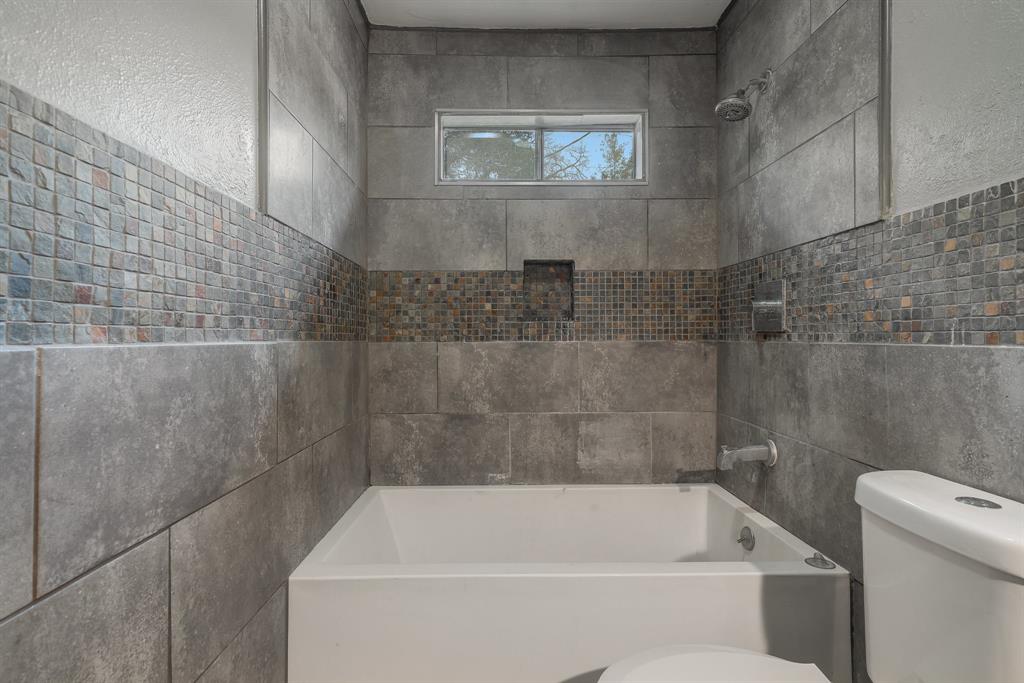 HIGHWAY PARK - Residential Income