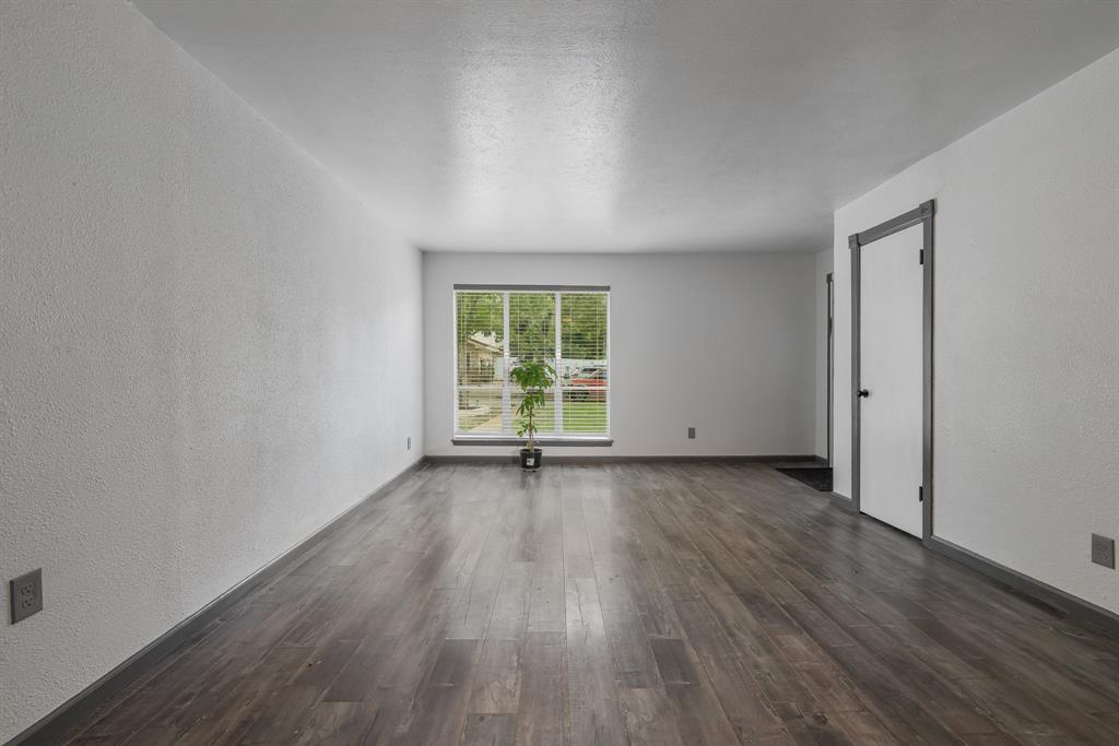 HIGHWAY PARK - Residential Income