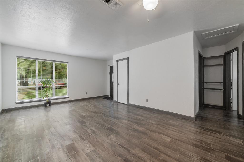 HIGHWAY PARK - Residential Income