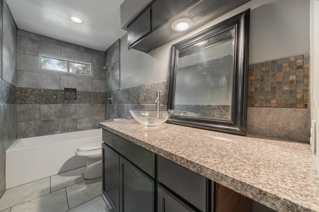 HIGHWAY PARK - Residential Income