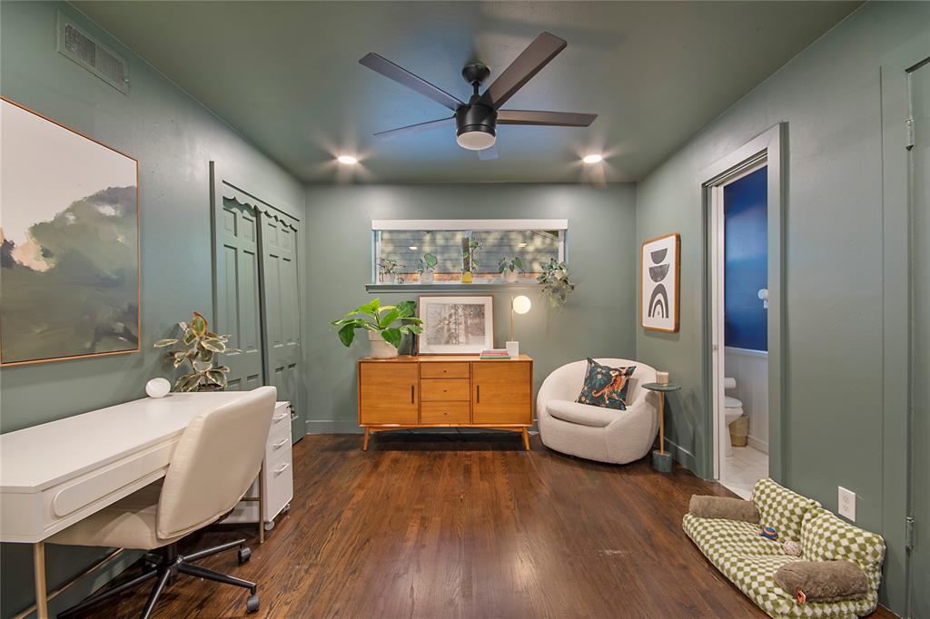 Westglen Park 01 - Residential