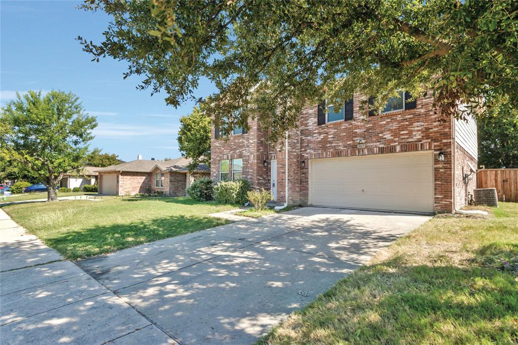 2613 S Wavecrest Court