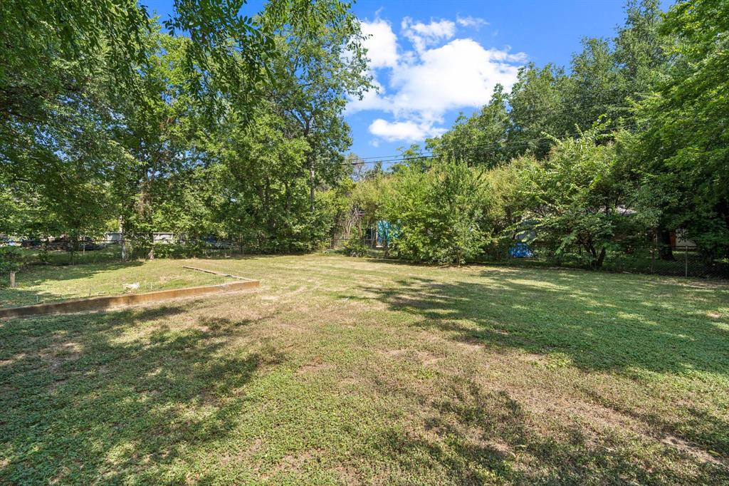 5313 Fossil Drive