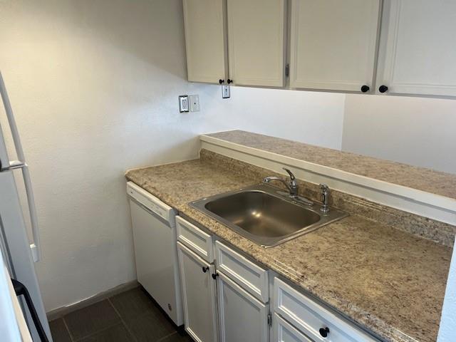 2800 Douglas Avenue 305