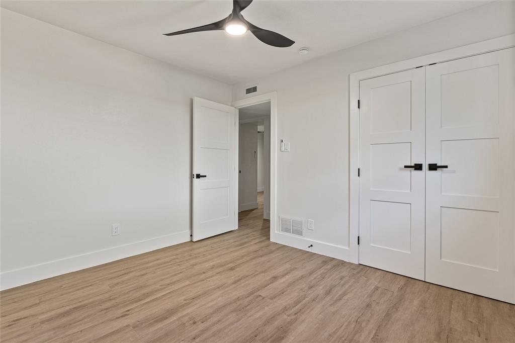 White Rock Village 01 - Residential