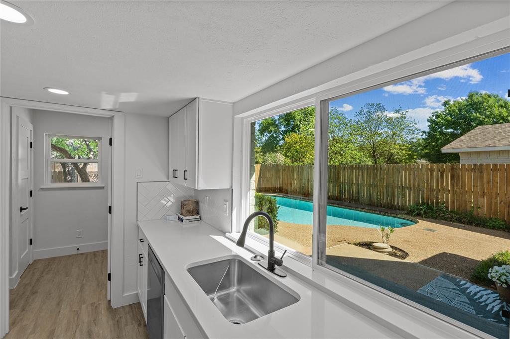 White Rock Village 01 - Residential