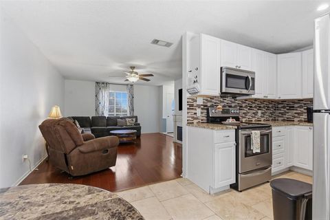 Tiny photo for 405 Mustang Trail, Granbury, TX 76049 (MLS # 21101645)
