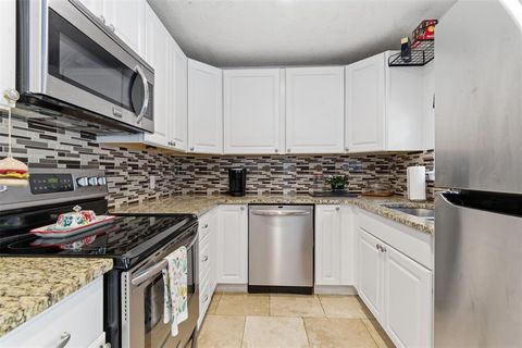 Tiny photo for 405 Mustang Trail, Granbury, TX 76049 (MLS # 21101645)