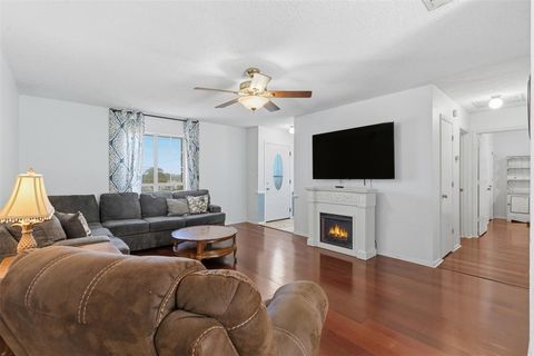 Tiny photo for 405 Mustang Trail, Granbury, TX 76049 (MLS # 21101645)