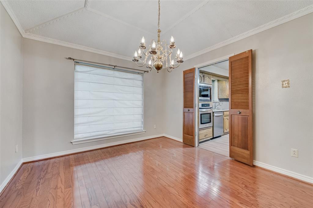 1917 Meadowview Drive