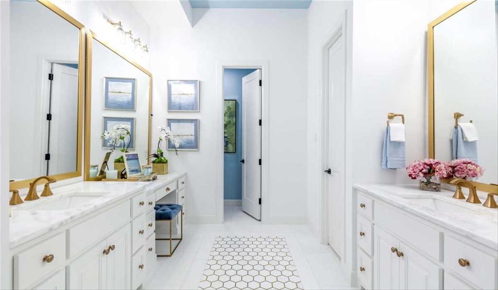 Trinity Falls 70s - Residential