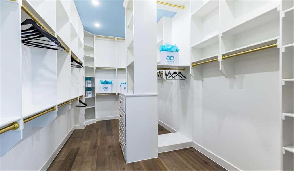 Trinity Falls 70s - Residential