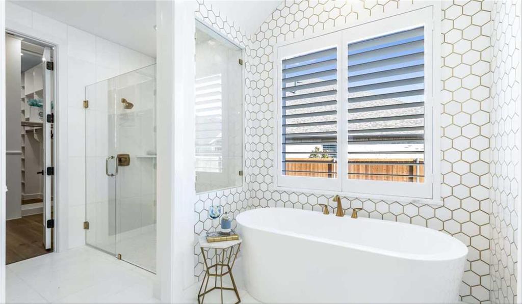 Trinity Falls 70s - Residential