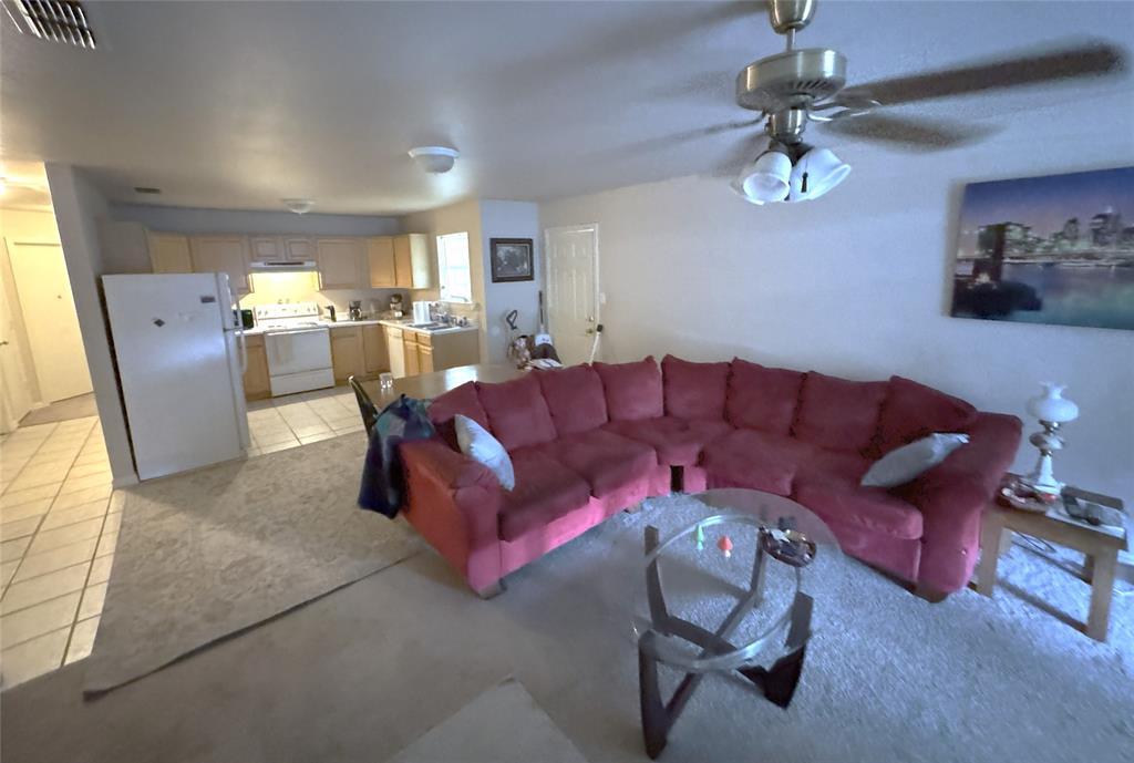 210 W Kirby Street 210 - 212