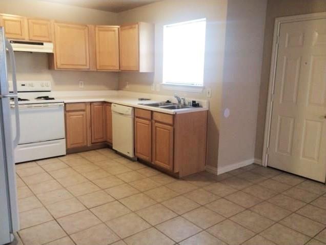 210 W Kirby Street 210 - 212