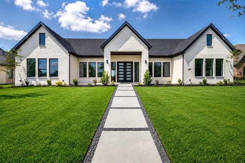 Photo of 1108 Devonshire Drive N, Forney, TX 75126 (MLS # 21341144)