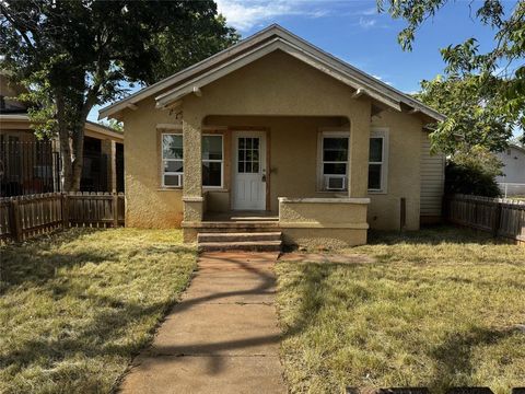 2958 Russell Avenue Abilene TX 79605