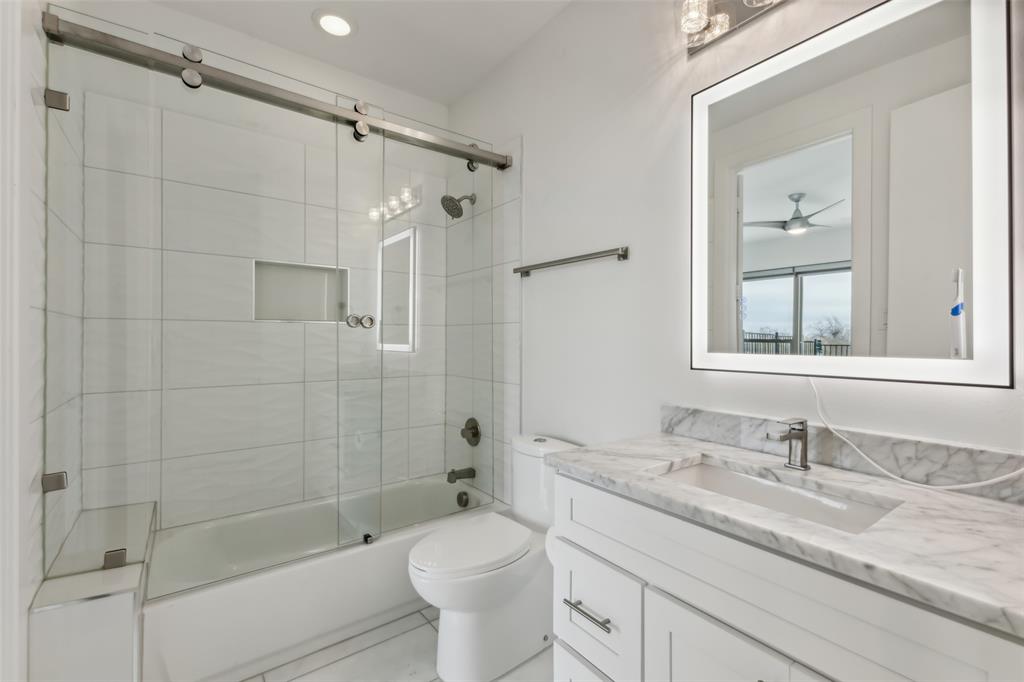 4905 Blaynes View
