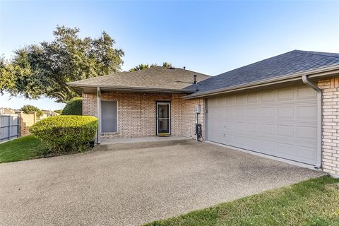 A home in Waxahachie