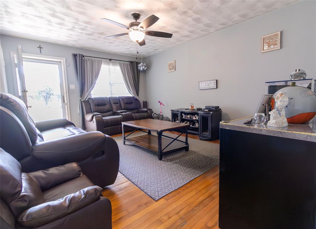 1110 Lodema Lane