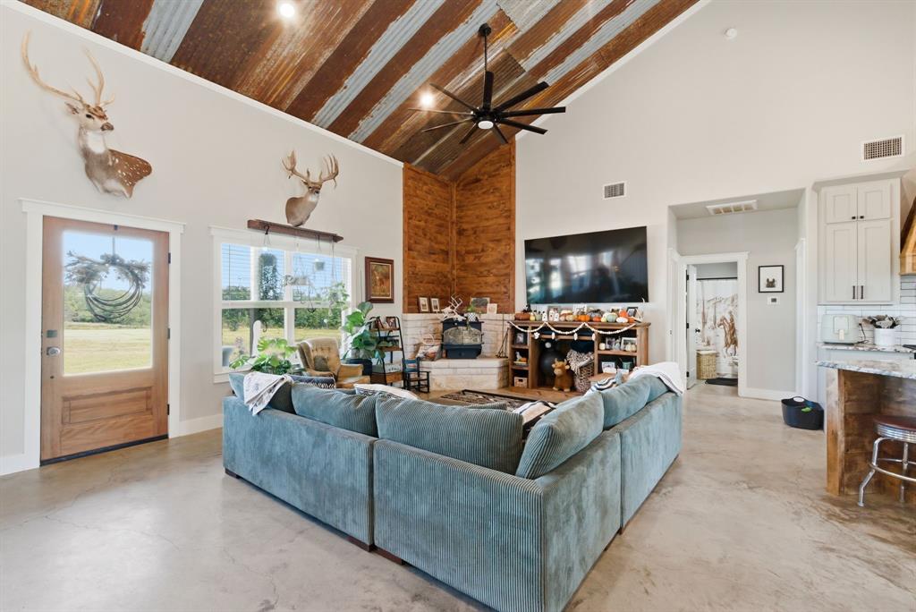 1734 Davis Road