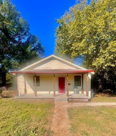 109 N Huckaby Street Vivian LA 71082