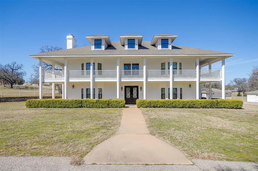 1421 Highlake Lane