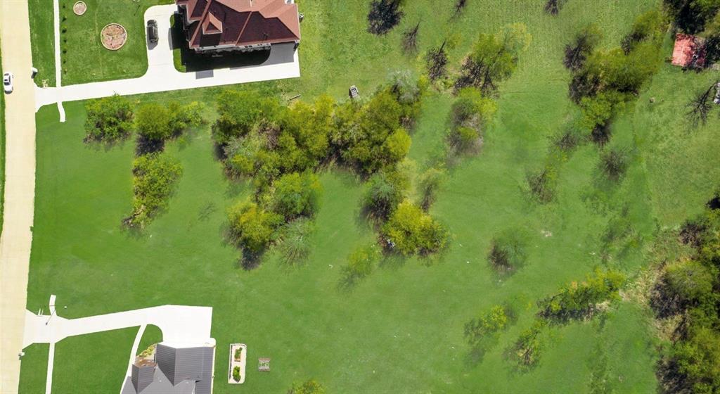 1016 Mallard Pointe Drive