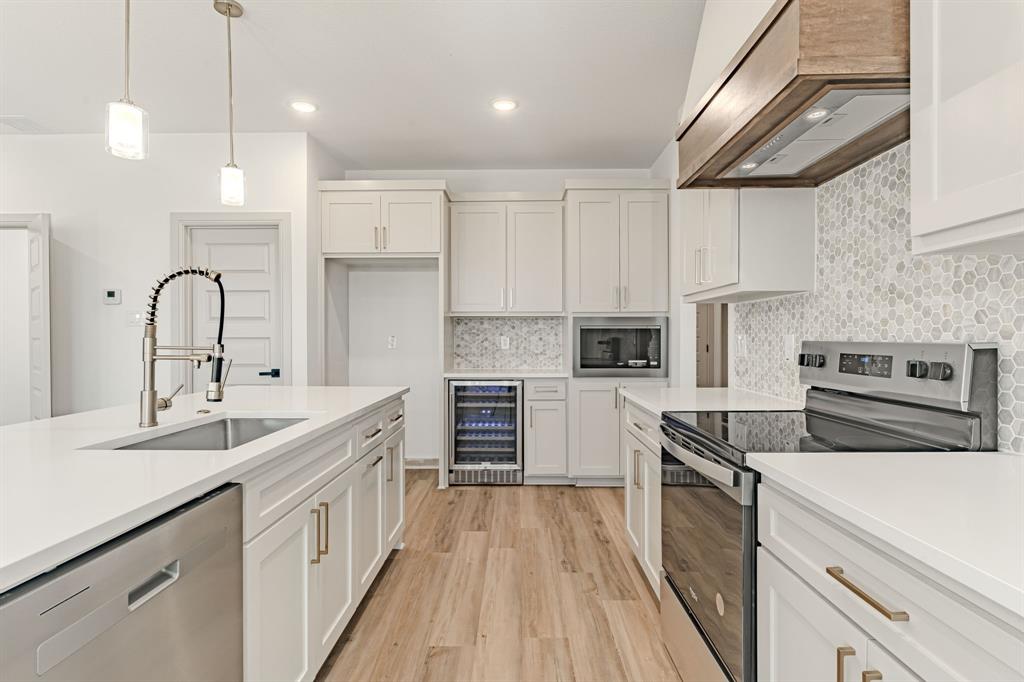 Canyon Creek III - Residential