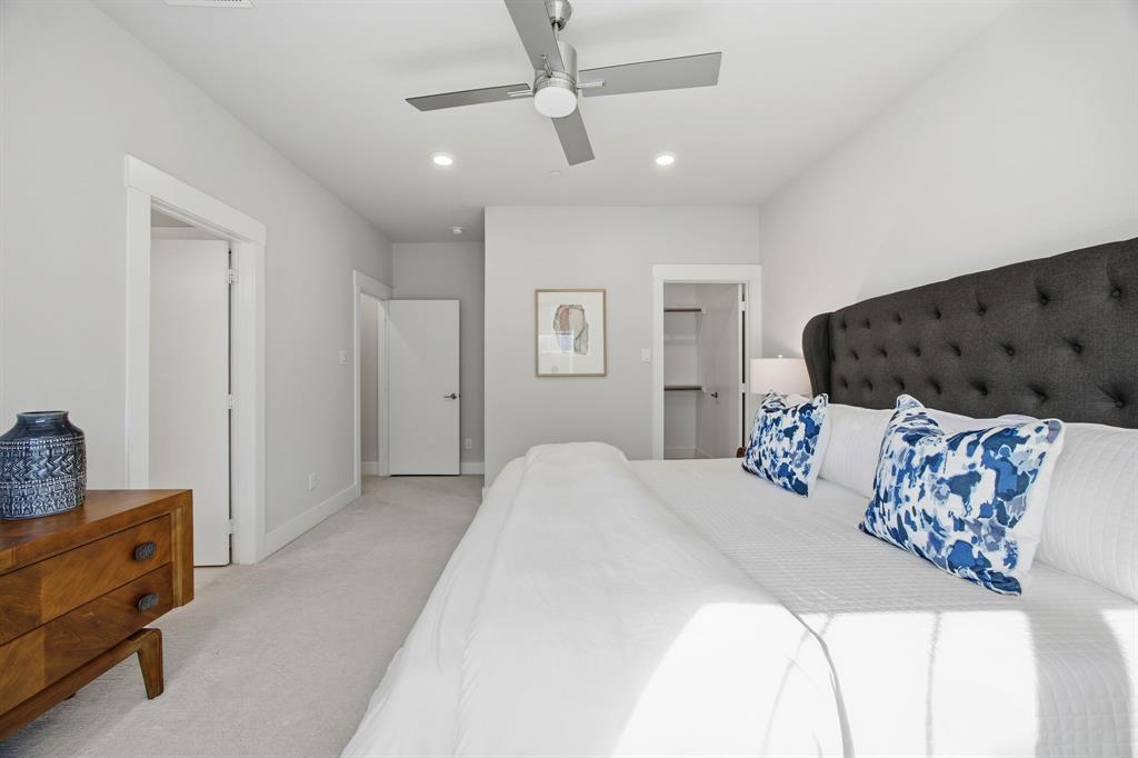 Centre Living at Kings Hwy Condos - Residential